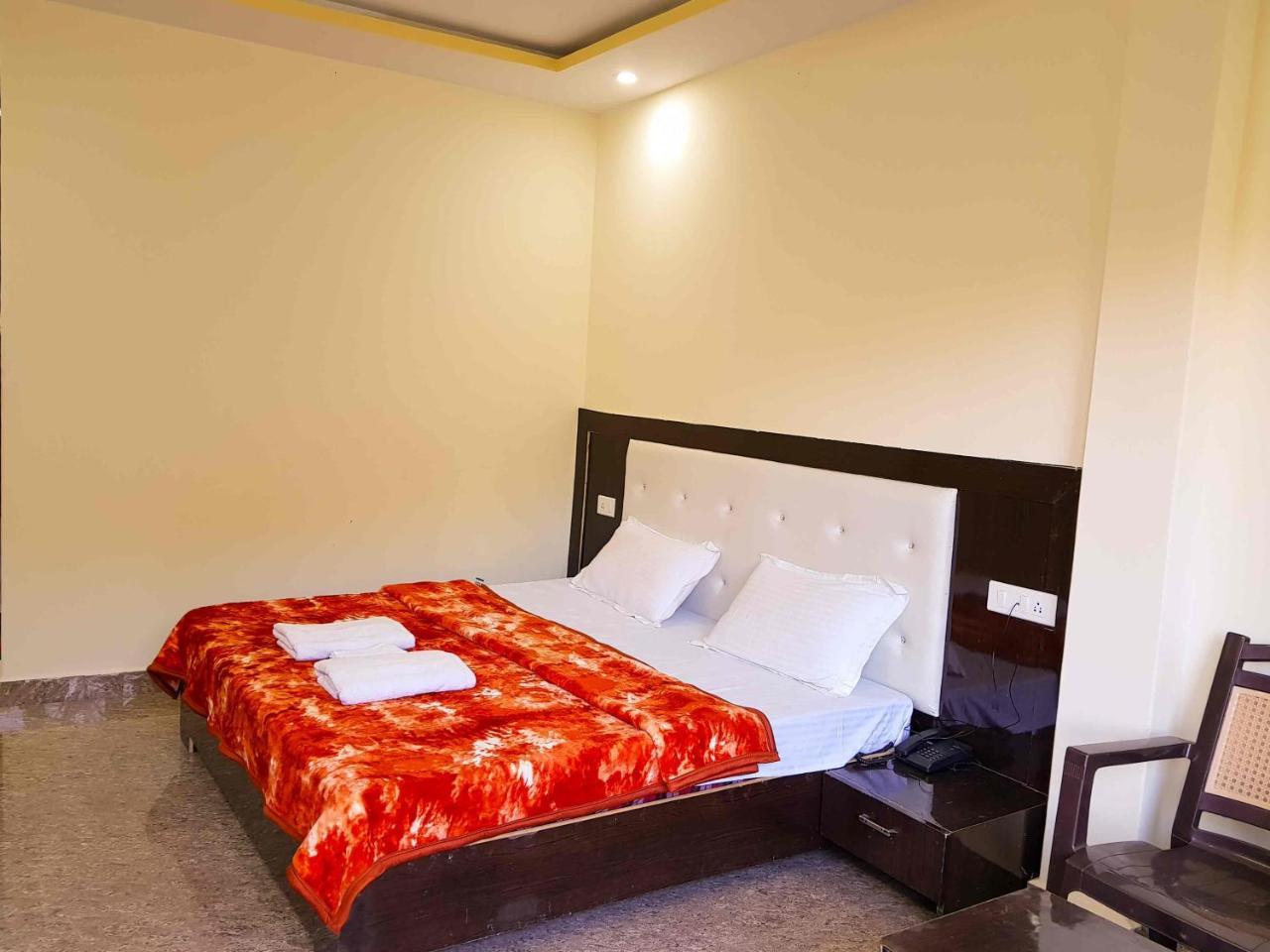 Hotel Homely Abode Dalhousie Buitenkant foto