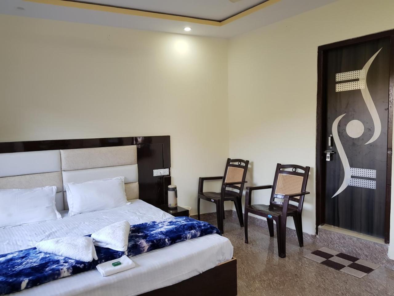 Hotel Homely Abode Dalhousie Buitenkant foto